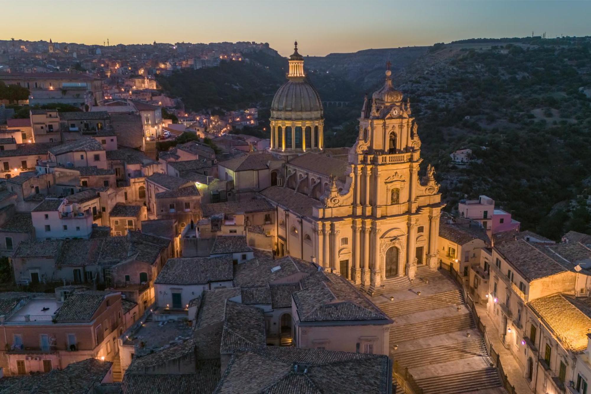 Appartamenti Vista Duomo - Ibla - Pomelia Ragusa Luaran gambar