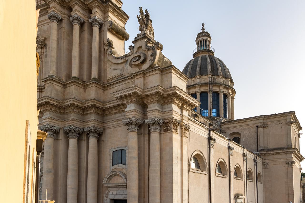 Appartamenti Vista Duomo - Ibla - Pomelia Ragusa Luaran gambar